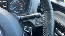 Toyota Yaris 1.5 VVT-i Icon 5dr Petrol Hatchback